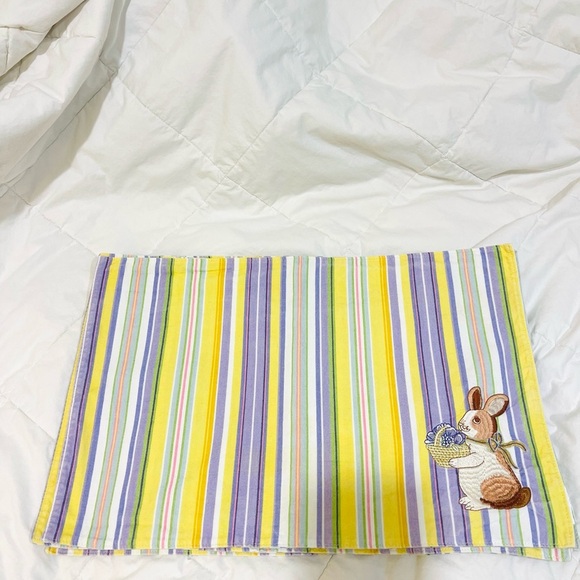 Longaberger set of four like new reversible Easter placemats vintage - Picture 2 of 4